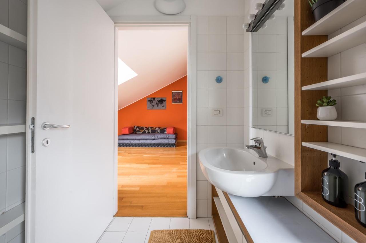 The Orange Attic - Navigli Area Appartement Milaan Buitenkant foto