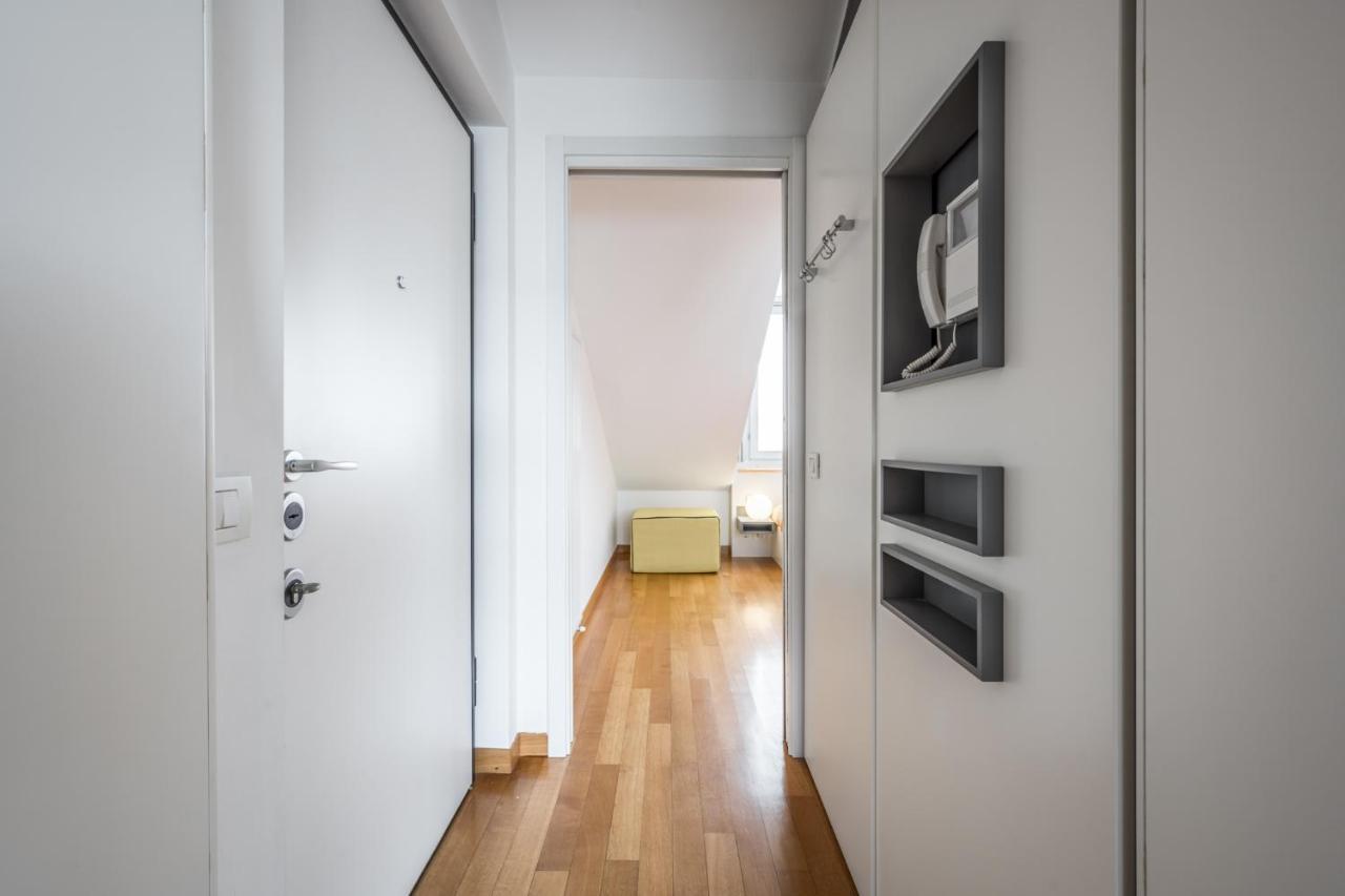 The Orange Attic - Navigli Area Appartement Milaan Buitenkant foto