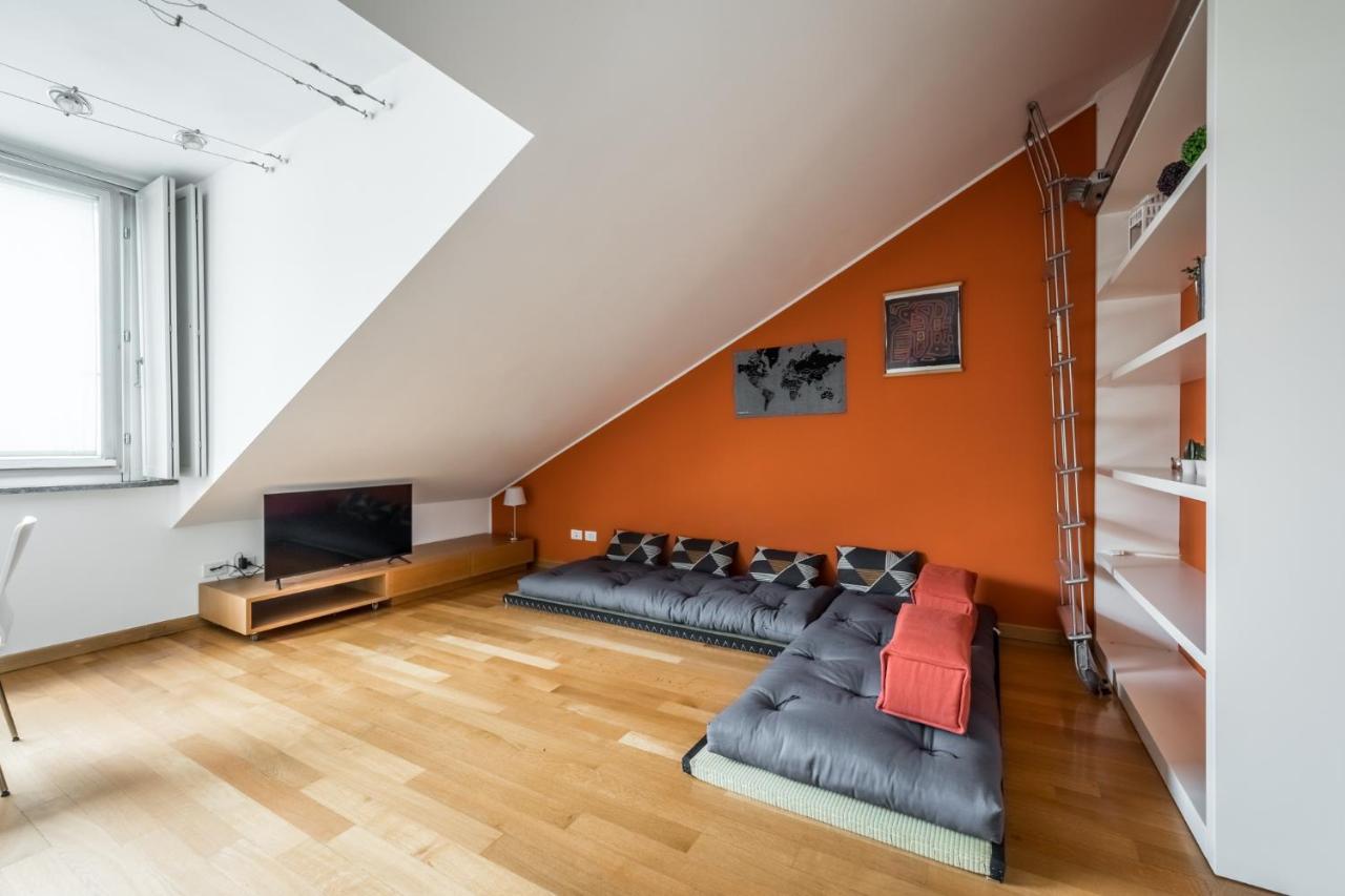 The Orange Attic - Navigli Area Appartement Milaan Buitenkant foto