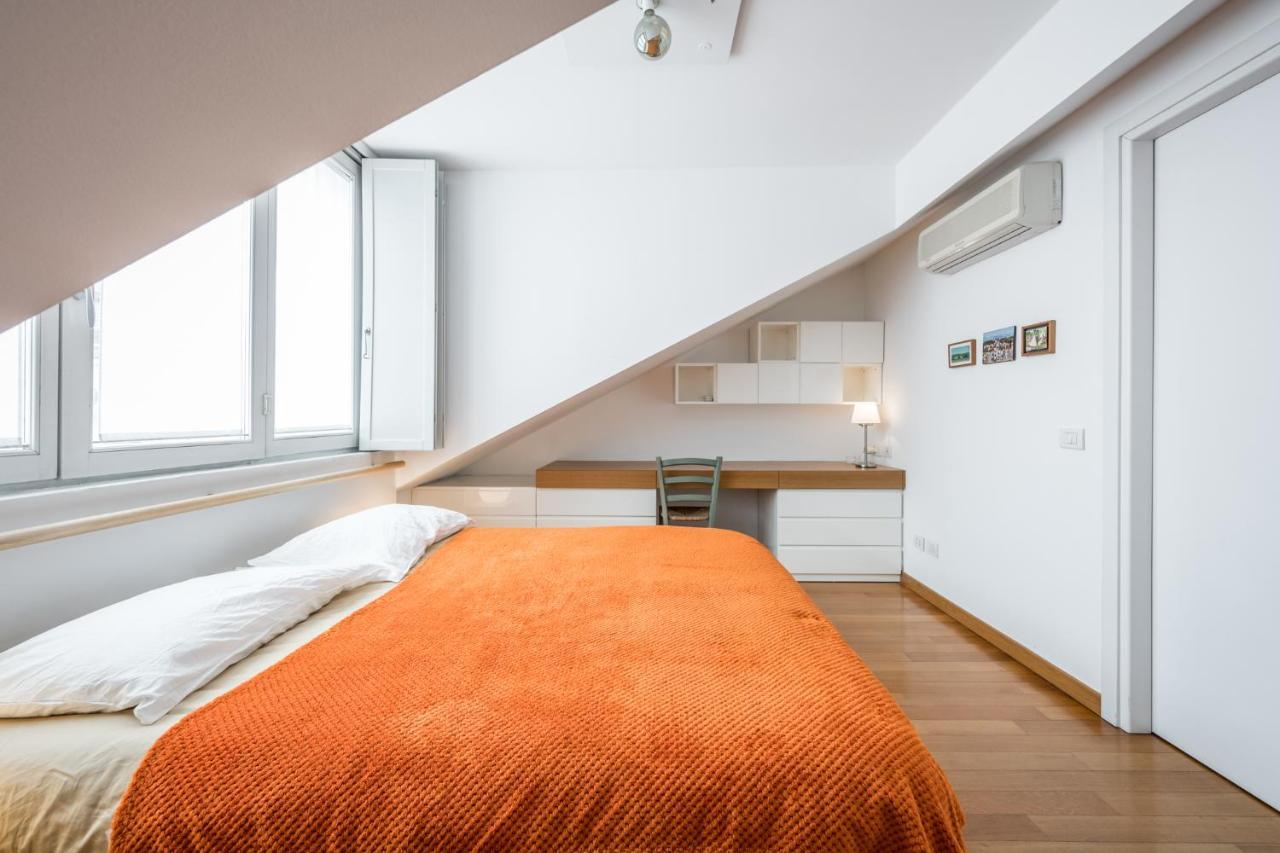 The Orange Attic - Navigli Area Appartement Milaan Buitenkant foto