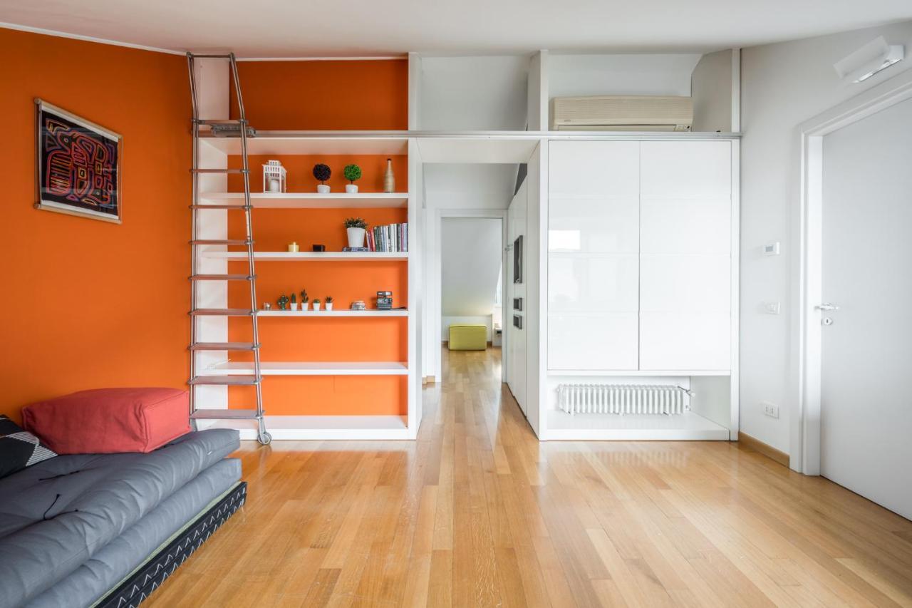 The Orange Attic - Navigli Area Appartement Milaan Buitenkant foto